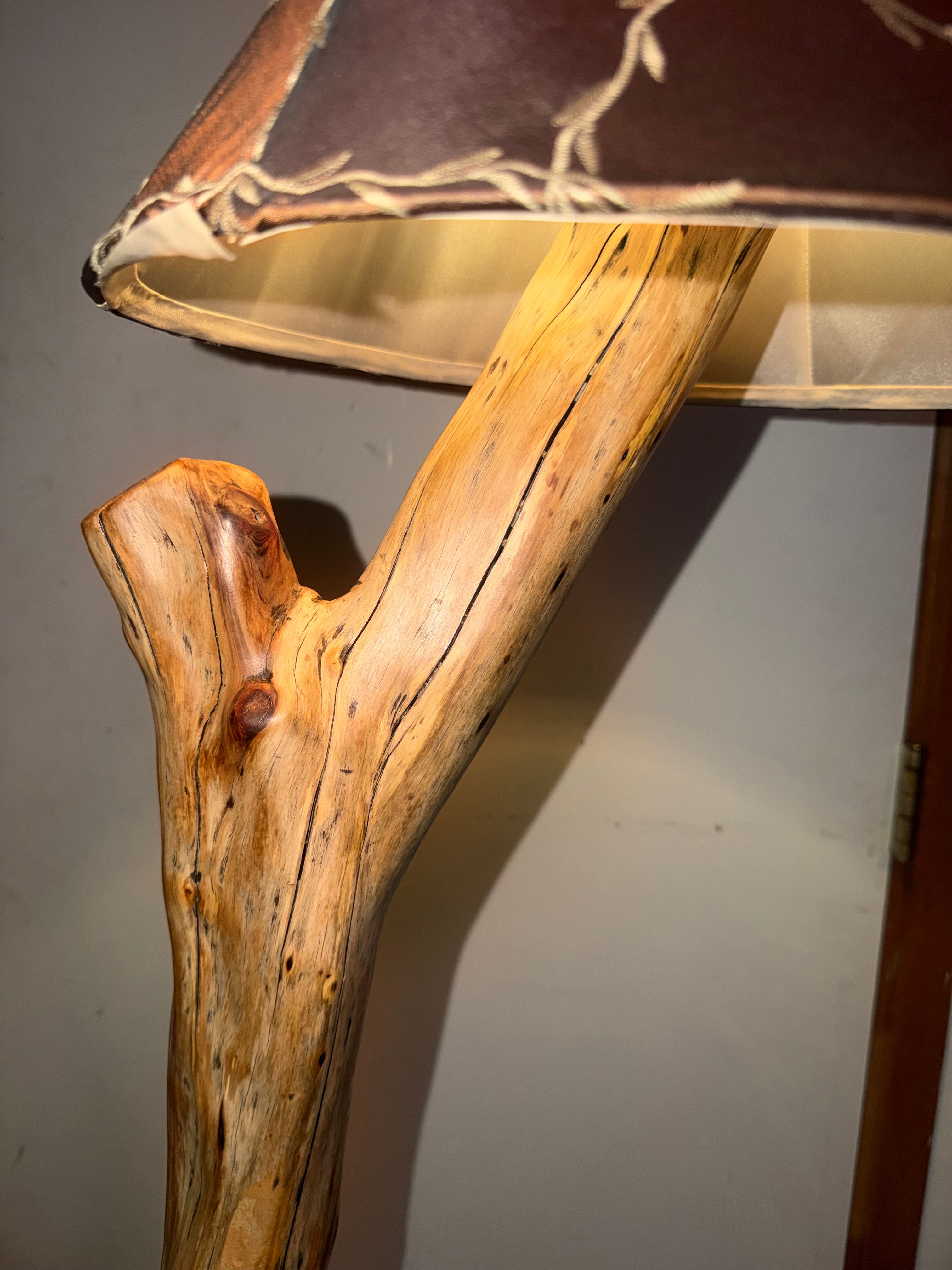 5’1 Standing Floor Log Lamp