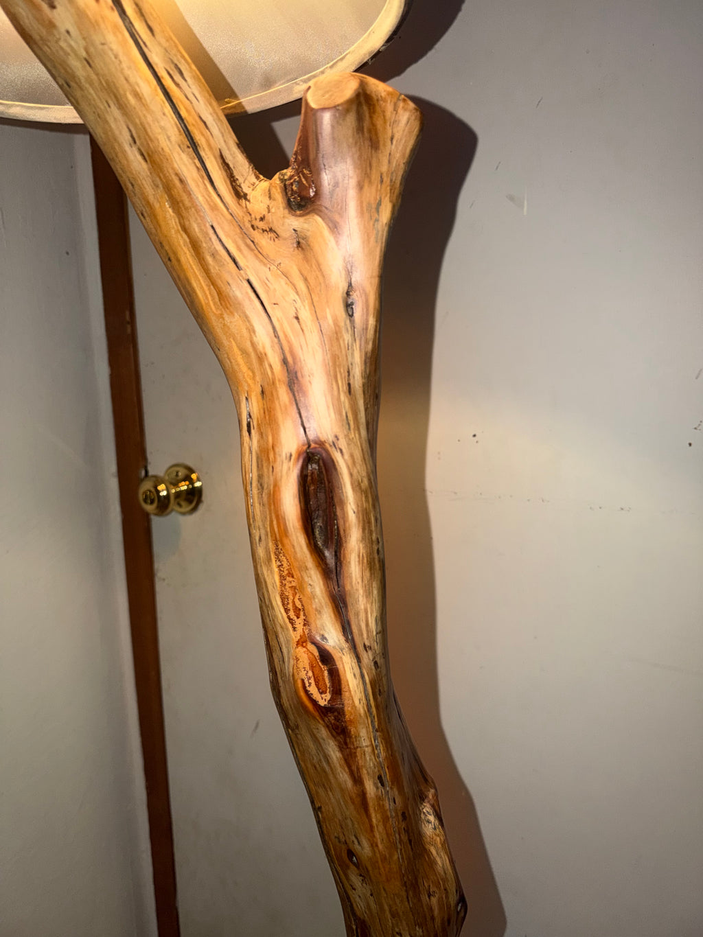5’1 Standing Floor Log Lamp