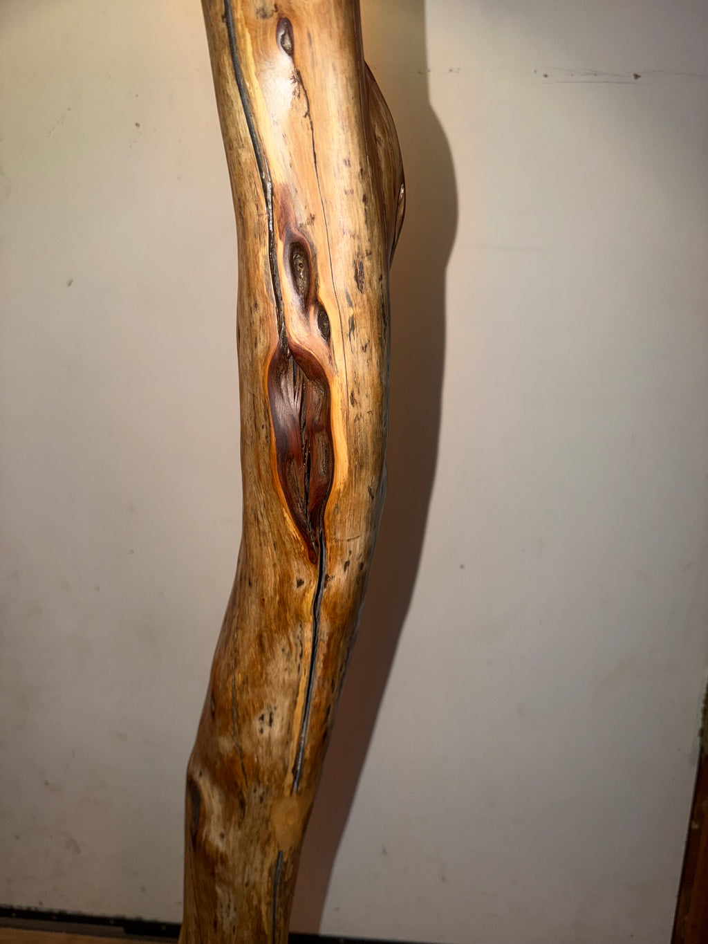 5’1 Standing Floor Log Lamp